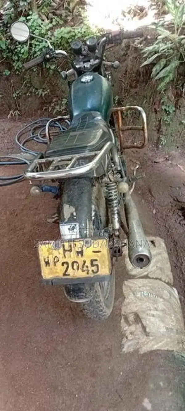 Suzuki CG 125 2004