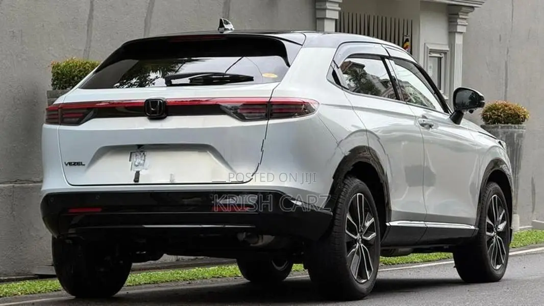 Honda Vezel Z Play HEV 2024