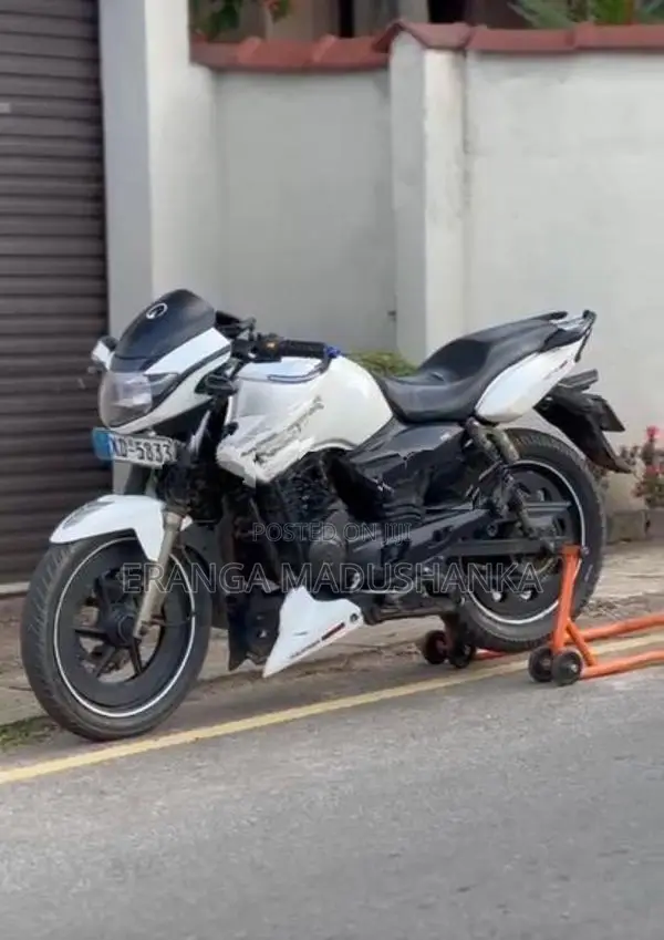 TVS Apache RTR 180 2011