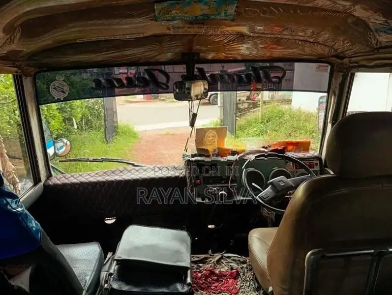 Isuzu Journey 1981