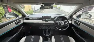 Honda Vezel Z Play HEV 2024