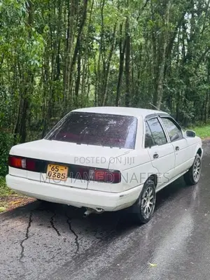 Nissan Sunny FB13 1993