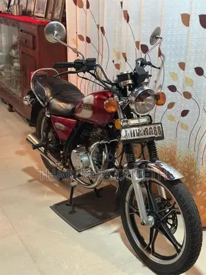 Suzuki GN 125 Japan 2006