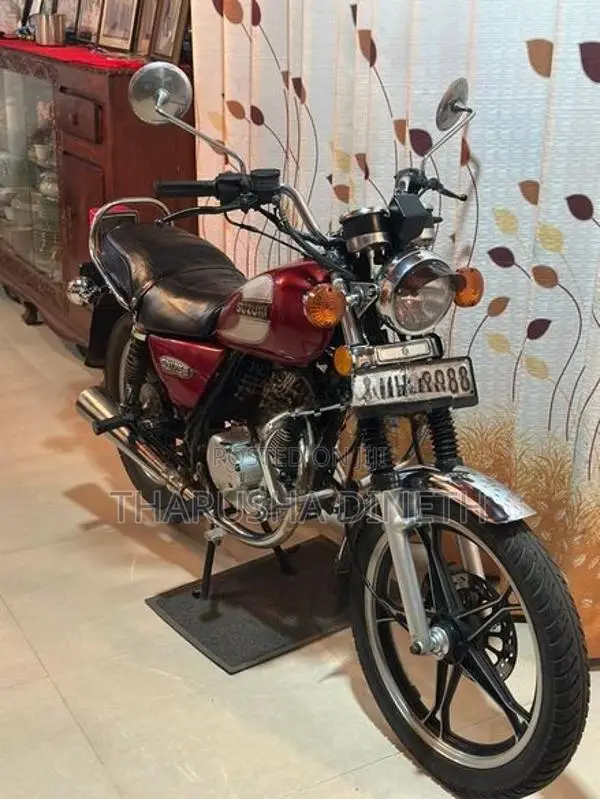 Suzuki GN 125 Japan 2006