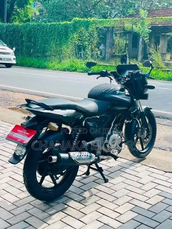 Bajaj Pulsar 150 2016