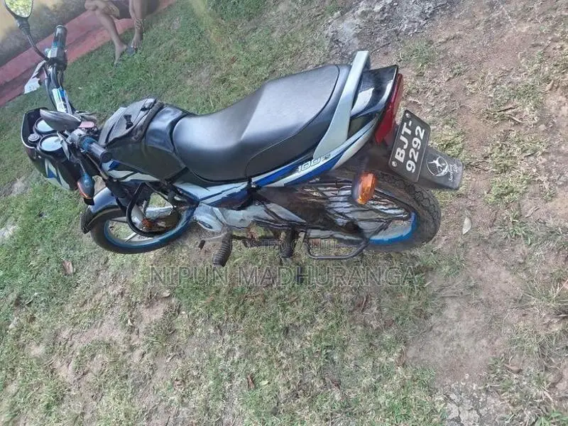 Bajaj CT100 100 2025