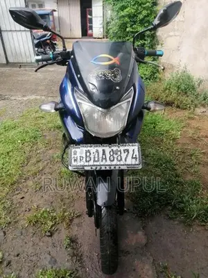 Bajaj Discover 2015