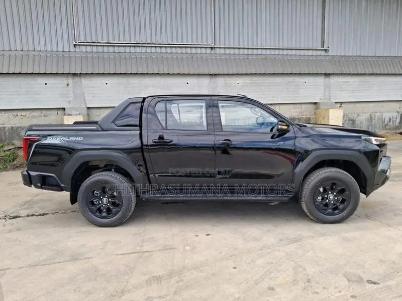 Toyota Hilux Travo Overland+ 2026