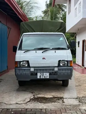 Mitsubishi Delica L300 PO5 1986