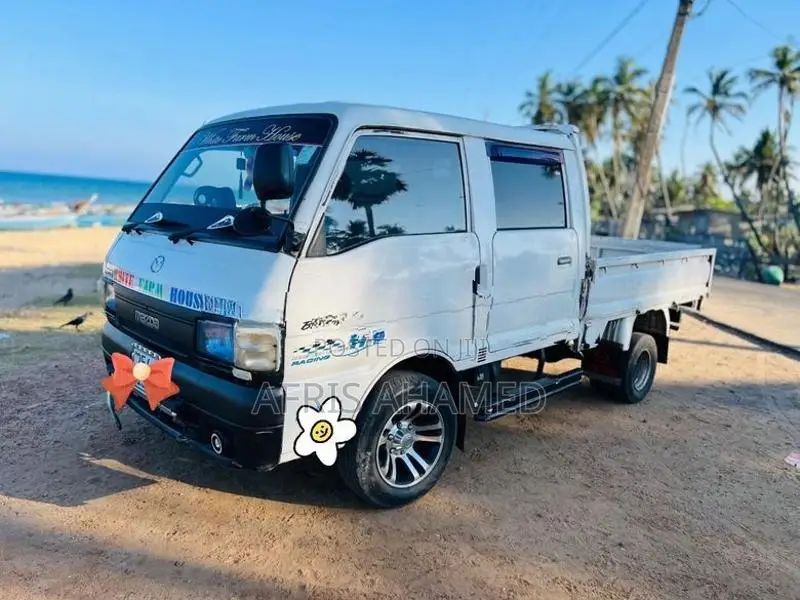 Mazda Bongo Brawny 1996