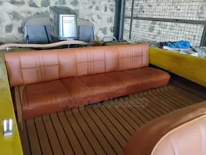 Speed boat