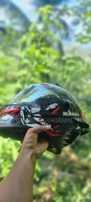 Vega helmet