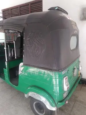 Bajaj RE 2005