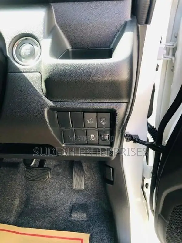 Suzuki Wagon R Custom ZX 2026