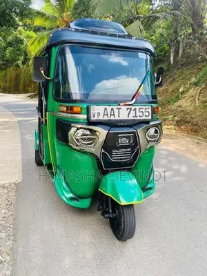 Bajaj RE 2014