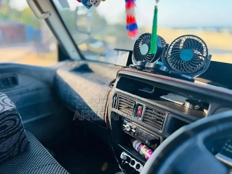 Mazda Bongo Brawny 1996