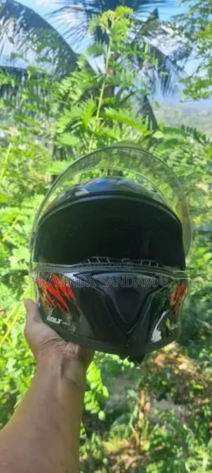 Vega helmet