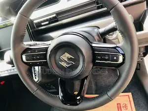 Suzuki Wagon R Custom ZX 2026