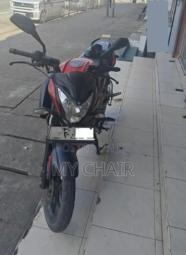 Bajaj Pulsar NS160 2017