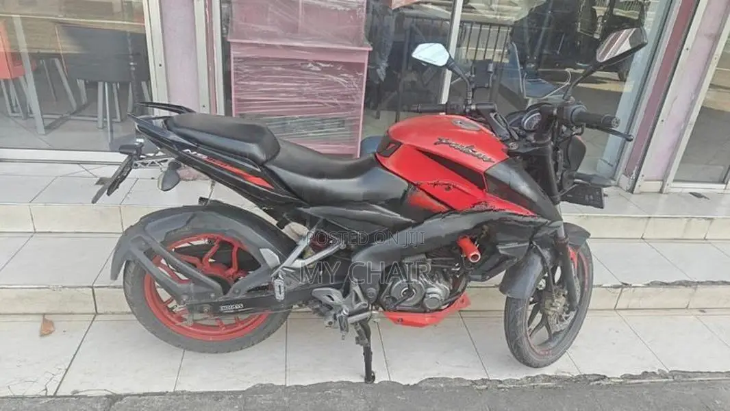 Bajaj Pulsar NS160 2017
