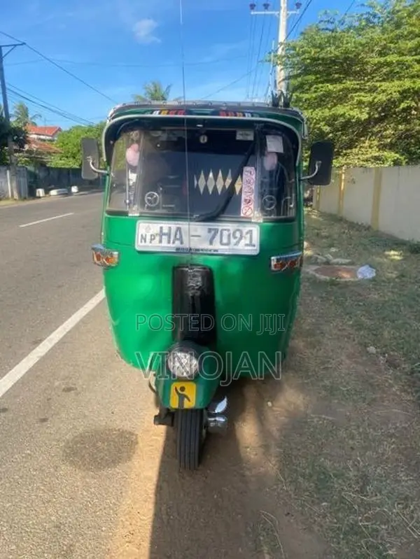 Bajaj RE 2003