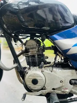 Bajaj CT100 2005