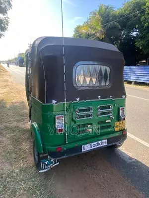 Bajaj RE 2003
