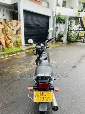 Bajaj CT100 2005