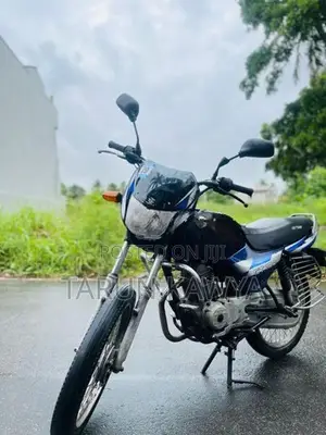 Bajaj CT100 2005