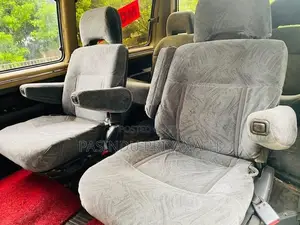 Mitsubishi Delica P25V 4 WD 1989