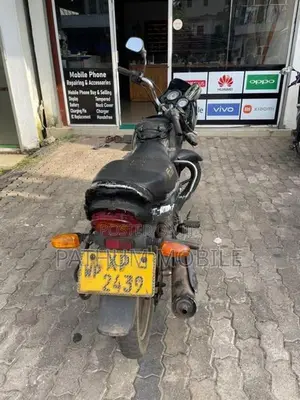 Bajaj Platina 100 2012