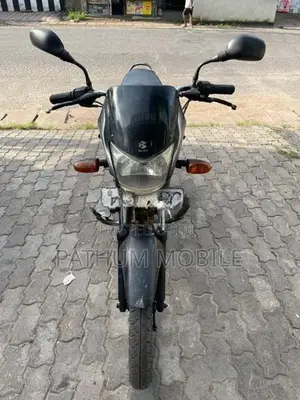 Bajaj Platina 100 2012