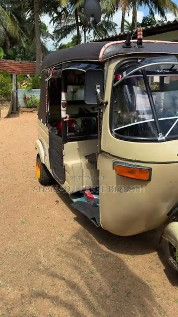 Bajaj RE 1993