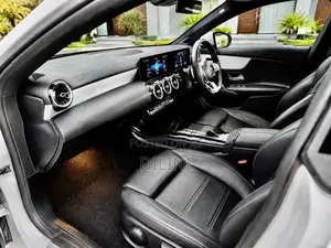 Mercedes Benz CLA 180 AMG Line 2020