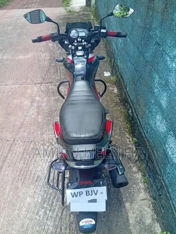Bajaj Discover 125 2025