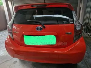 Toyota Aqua G Grade 2012