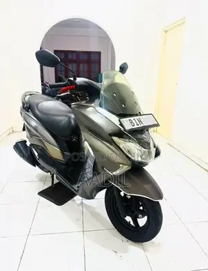 Suzuki Burgman 2019