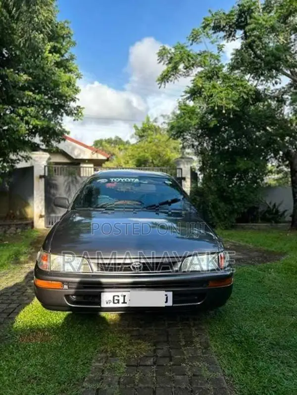 Toyota Corolla CE 108 1998