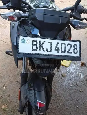 Bajaj Pulsar N160 2025