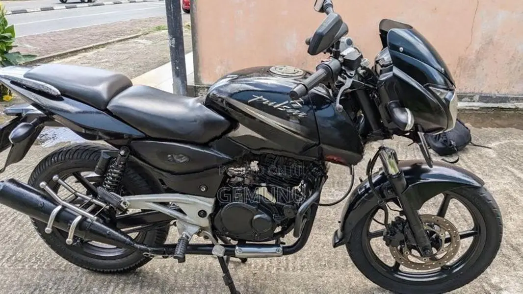 Bajaj Pulsar 180 2010