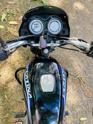 Bajaj Platina 125 2012