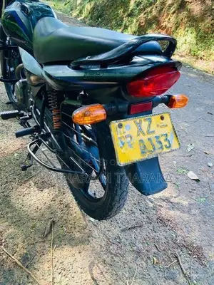 Bajaj Platina 125 2012