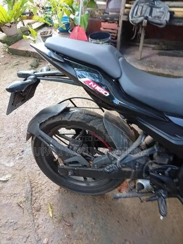 Bajaj Pulsar N160 2025