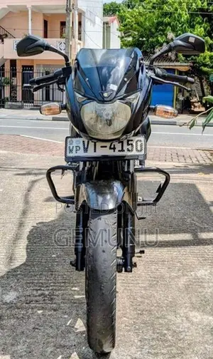Bajaj Pulsar 180 2010