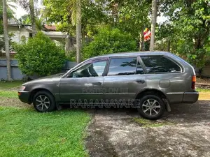 Toyota Corolla CE 108 1998