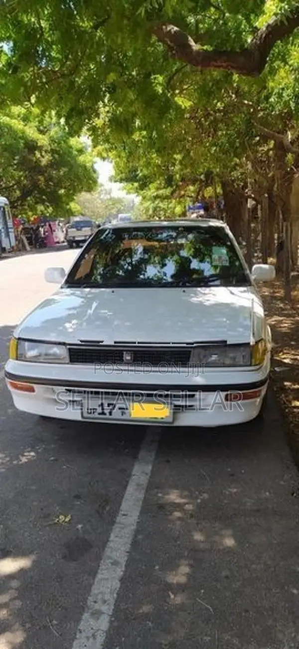 Toyota Corolla 1990
