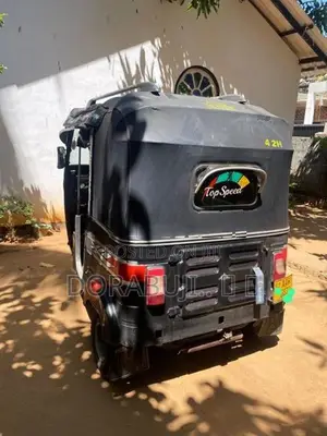 Bajaj RE 2015
