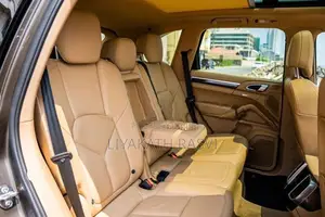 Porsche Cayenne 2012