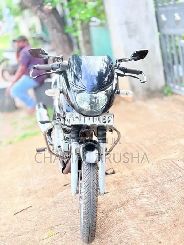 Bajaj Pulsar 150 2005