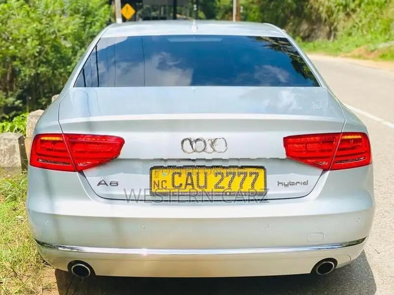 Audi A8 Hybrid 2013